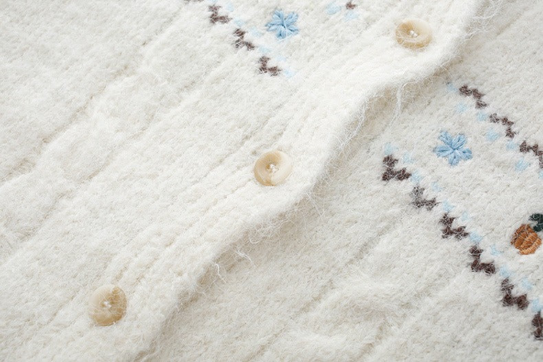 花朵刺繡麻花條毛衣